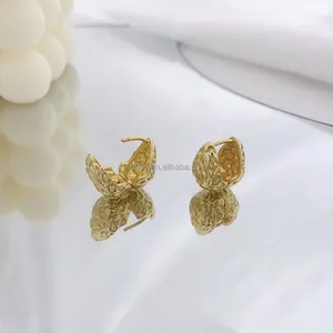 Thiết Kế Dễ Thương Bán Buôn Bông Tai Bằng Đồng Với Mạ Vàng Drop Shape Studs Bông Tai Đồ Trang Sức Thời Trang Cho Phụ Nữ Quà Tặng