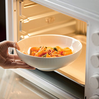 Service de vaisselle en céramique côtelée de style nordique moderne, ensemble de plats et de bols en porcelaine blanche minimaliste pour la maison, le restaurant, l'hôtel, cadeau