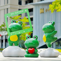 Linda Estatua de Rana de Dibujos Animados en Fibra de Vidrio, Escultura de FRP para Decoración de Jardín, Paisajismo Comunitario y Exteriores