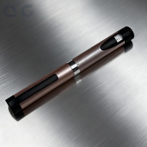Inyector Metálico <span class=keywords><strong>Ultra</strong></span>-Smooth V3, Pluma de Precisión Sin Atascos para Rellenos Dérmicos de 60U y Cuidado de la Piel - Product Image 1