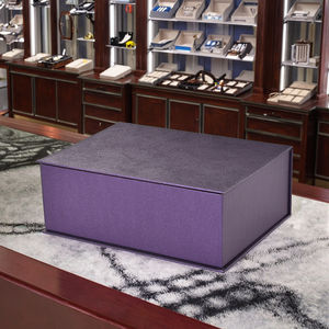 Cajas rígidas de cartón púrpura personalizadas Caja de regalo magnética de lujo artesanal de laminación mate - Product Image 4