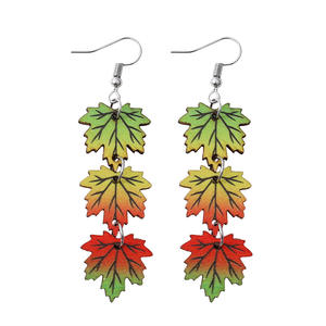 Boucles d'oreilles en bois Thanksgiving dégradé feuille d'érable mode Double face en bois pendentif boucles d'oreilles cadeau pour les femmes Uionen 929 - Product Image 5