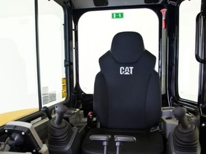รถขุดขนาดเล็ก CAT 303.5CR มือสอง 3.5 ตัน ยี่ห้อแคตเตอร์พิลลาร์ แบบไฮดรอลิก สำหรับงานก่อสร้าง ฟาร์ม และสวน - Product Image 5