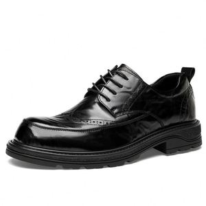 Zapatos Oxford Brogue de Cuero Genuino con Acabado a Mano de Diseñador de Lujo 2025, Transpirables, Ligeros, con Suela Gruesa, para Negocios - Product Image 2