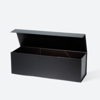 Boîte cadeau magnétique noire de luxe de taille étroite Bluk B4 pour l'emballage de vêtements avec ruban