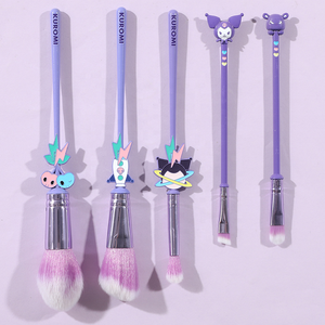 Juego de 5 Brochas de Maquillaje Kuromi con Mango Metálico y Pelo Sintético de Color Morado, Brochas de Maquillaje de Lujo Personalizadas - Product Image 5