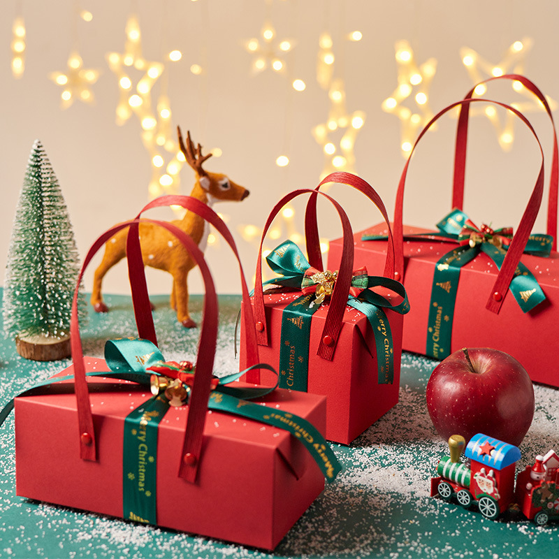 新品　未開封Xmas Holy Box 2022 5pcs Christmas Gift Box Transparent Portable Candy Box Santa