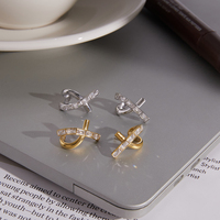 Anting-anting tusuk salib X dari baja anti karat presisi J&D Jewelry, minimalis warna silver, zirconia baguette, tahan air, untuk wanita