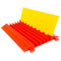 Rampe de protection de câbles robuste à 3-5 canaux, rouge et jaune, avec couvercle articulé