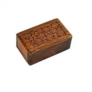 Urne de crémation en bois d'arbre de vie sculpté à la main magnifiquement pour urne funéraire en bois de cendres humaines - Product Image 1