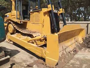Bulldozer CAT D8R Usado en Buenas Condiciones con Motor Japonés de Bajo Consumo, 306HP, Capacidad de Empuje de 6.3m, 22700kg en Stock - Product Image 5