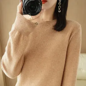 Factory Low Price Womens Sweater 20 Solid Color Top Winter Knitted Polyester Clothing Sweater