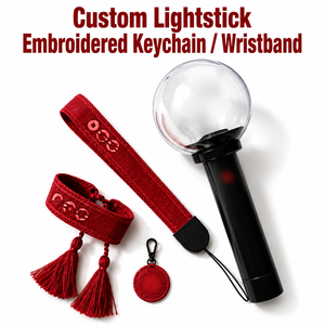 Set di Braccialetti e Portachiavi con Ricamo Rosso Ispirato ai Bangtan Boys, Accessori per Fan K-pop per Concerti, Uso Quotidiano e Regali - Product Image 1