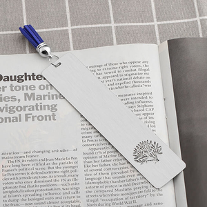 Marque-page en acier inoxydable ajouré motif Arbre de Vie avec pompon, texte gravé au laser personnalisé, <span class=keywords><strong>cadeau</strong></span> souvenir de <span class=keywords><strong>retraite</strong></span> pour enseignant - Product Image 2