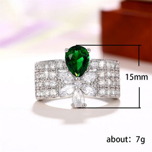 Anello Floreale a Goccia di Lusso per Donne, Gioiello da Dito Scintillante e alla Moda - Product Image 4