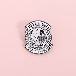 L'umorismo nero personalizzato Boo fantasma cita spilla elegante spilla in smalto duro "penso di essere morto, sto bene ora" tecnica di progettazione a mano - Product Image 4