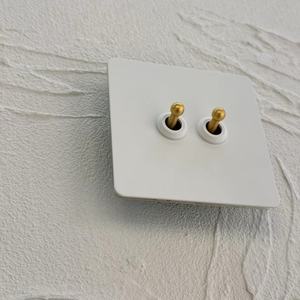 86 250v1/2/<span class=keywords><strong>3</strong></span>/4 gang Brass vàng Tường chuyển đổi ánh sáng chuyển đổi màu trắng sang trọng khung thép không gỉ Pháp Châu Âu 146 đôi ổ cắm <span class=keywords><strong>USB</strong></span> - Product Image 4