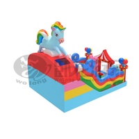 Château gonflable portable Wolong IS Model FactoryDirect 8x6m, PVC de qualité commerciale de 0,55 mm d'épaisseur, capacité de 500 kg, pour 10-12 enfants.
