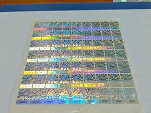 Autocollants adhésifs de haute sécurité personnalisés, hologramme, <span class=keywords><strong>code</strong></span> QR, rouleau de vinyle, étanche, scellage holographique pour la promotion - Product Image 2