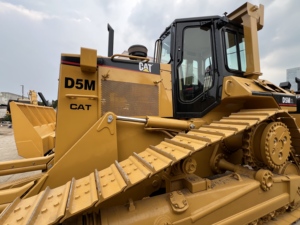 รถดันดิน CAT D5M มือสอง ระบบไฮดรอลิกครบชุด มีสินค้าในสต็อก รถดันดินตีนตะขาบ Caterpillar ใช้งานน้อย พร้อมริปเปอร์หลัง - Product Image 6