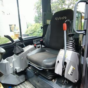 Mini pelleteuse Kubota KX165 de 6 tonnes d'occasion Offre Spéciale les pelleteuses hydrauliques Kubota KX165 Excavatrice sur chenilles d'occasion Kubota KX 165 de 6.5 tonnes - Product Image 4