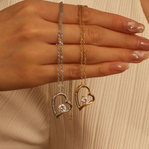 Collar con Colgante de Latón Personalizado al por Mayor, Joyería Geométrica, Amor Eterno, Corazón Brillante con Gemas y Diamantes de Imitación, Joyería Impermeable - Product Image 3