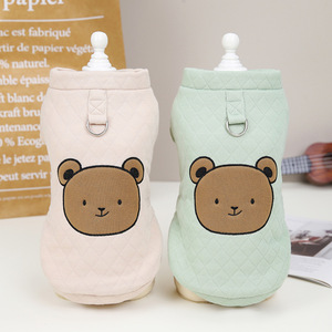 2025 nuevo diseño clásico <span class=keywords><strong>abrigo</strong></span> de algodón sólido Otoño Invierno ropa para mascotas anillo de tracción chaleco polar de dos piernas para perros nuevo diseño de dibujos animados - Product Image 3