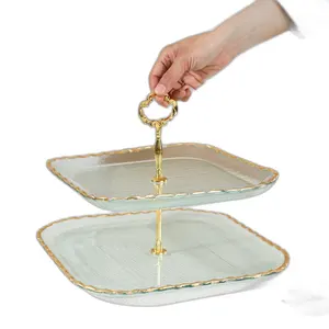 Elegante 2-Tier Glass Bolo Stand com Square Gold Rim para Wedding Party Sobremesa Display para Cupcakes e Bolo