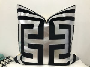 Màu Xám Với Lá Mạ Vàng In Ấn Tùy Chỉnh Có Thể Tháo Rời Trang Trí Gối Vuông 60*60Cm Trang Trí Sofa - Product Image 2