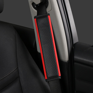 Housse de protection transfrontalière pour ceinture de sécurité de voiture <span class=keywords><strong>en</strong></span> fibre de carbone <span class=keywords><strong>en</strong></span> polyester <span class=keywords><strong>Safety</strong></span> <span class=keywords><strong>First</strong></span> - Product Image 5