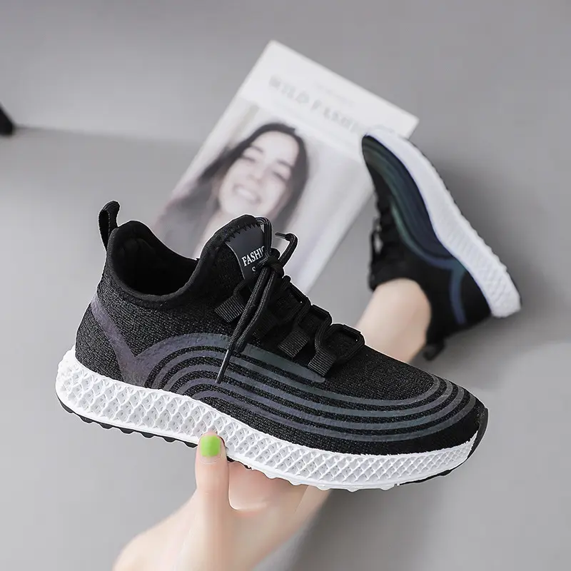 2023 Fabriek Outlet Goedkope Prijs Antislip Dames Sneaker Streetstyle Reflecterende Sportschoenen Voor Vrouw