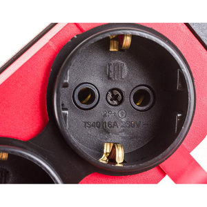 Regleta de alimentación Schuko de 2 vías Vito Red 2P+T IP44 para exteriores, resistente al agua - Product Image 2