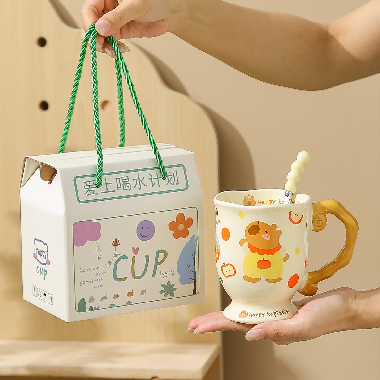 [ชุดกล่องของขวัญพร้อมแก้วและช้อน] แก้วก้าน Capi - รุ่นอิสระ