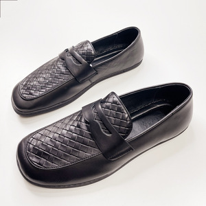 Zapatos planos de hombre de cuero genuino de alta calidad, zapatos de cuero ligeros con cordones y punta en pico, suela de goma, para oficina y uso profesional. - Product Image 5
