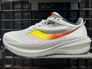 Zapatillas de running con suelas gruesas transpirables y resistentes al desgaste, calzado deportivo duradero para hombres y mujeres. - Product Image 3