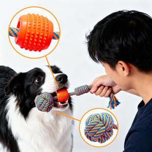 ของเล่นสุนัขแบบเคี้ยว TPR เป็นมิตรกับสิ่งแวดล้อม ของเล่นดึงพร้อมลูกบอล ป้องกันการกัด ช่วยทำความสะอาดฟัน ผลิตจากยางทนทานสำหรับสุนัข - Product Image 2