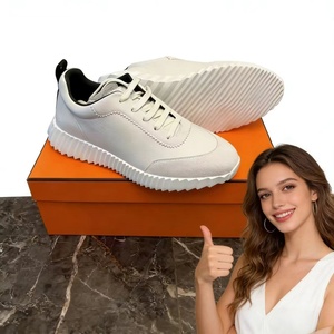 Zapatos Deportivos de Diseño de Alta Calidad para Caminar, Zapatos Casuales para Hombre y Mujer, Zapatos Modernos y Cómodos para Correr y Caminar - Product Image 1