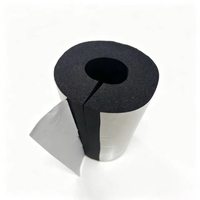 Tube en mousse de caoutchouc isolant thermique imperméable en PVC recouvert de feuille d'aluminium pour la construction de conduites de chauffage CVC