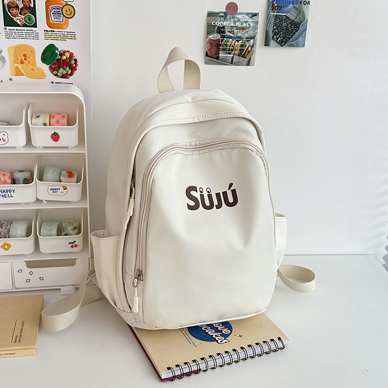 Off-white without pendants