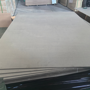 E1 lớp 2mm 3mm 4mm 5mm 8mm 15mm 18mm Lõi Đen HDF ván <span class=keywords><strong>MDF</strong></span> từ Trung Quốc - Product Image 5