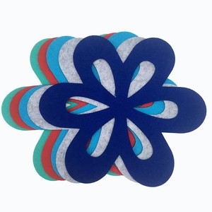 Sous-verre créatif en forme de fleur, set de table en tissu épais, dessous de plat en feutre thermique pour casseroles et bols - Product Image 3