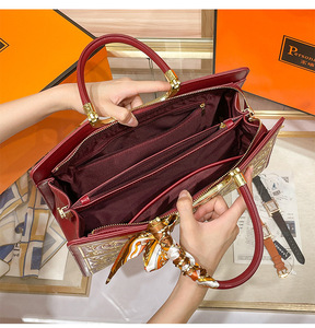 New Fashion Designer Crossbody Bags High Quality PU <b>Leather</b> Shoulder Messenger Bag Casual Totes Luxury Women Handbags and <b>Purses</b> - Product Image 6