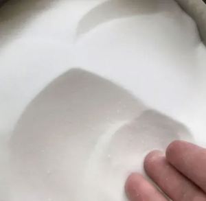 Resina de PVC Huayi S-1000 K66-68, Materia Prima Química Plástica de Cloruro de Polivinilo SY, en Bolsa Jumbo - Product Image 3