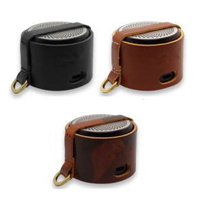 Outdoor camping party Bluetooth speaker <b>leather</b> case storage bag, hanging speaker <b>leather</b> case <b>keychain</b>, sports speaker bag - Product Image 4