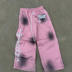 Pantalones Deportivos Personalizados con Logotipo de Mono, 100% Algodón, Estilo Casual, Holgados, Anchos, con Rayas Laterales Apiladas y Pedrería para Hombre - Product Image 3