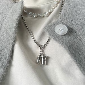 Collar con Colgante de Concha Pequeña Oceánica de Plata Pura S925 con Cadena de Espina de Serpiente, Estilo Coreano Extremadamente Simple y Genial - Product Image 2