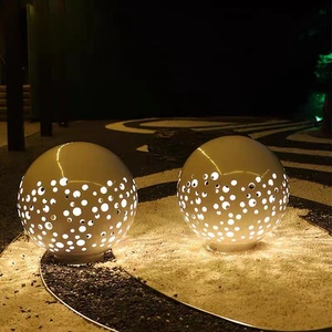 Lampes LED <span class=keywords><strong>à</strong></span> intensité variable haute efficacité pour aménagement paysager extérieur moderne de villas, cours et parcs, design <span class=keywords><strong>boule</strong></span> creuse en acier inoxydable, respectueuses des yeux - Product Image 2