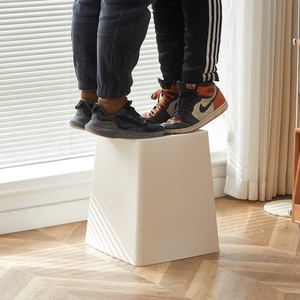 Tabouret de clavier 46x36x36 en plastique empilable, mobilier de salon, design minimaliste et moderne - Product Image 4