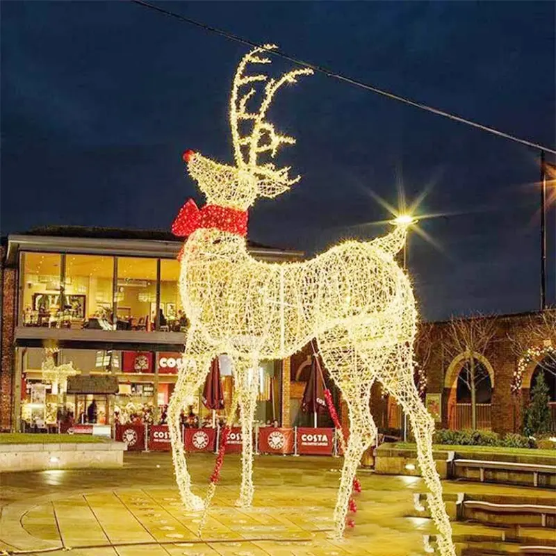 Popular Christmas Decoration Life Size Beautiful Led Christmas Deer with Lights for Sale