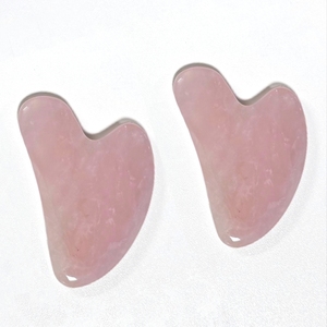 Tabla de Gua Sha de Cuarzo Rosa y Jade - Product Image 3